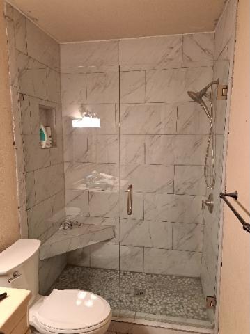 Bathtub-to-Walk-In Shower Conversion